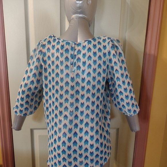 RUE21 Light Material Blue Top Work Dress Apparel Size Large - Picture 2 of 5